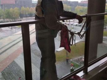 重慶渝中區保潔服務指南 物業保潔、水晶燈清洗及收費解析